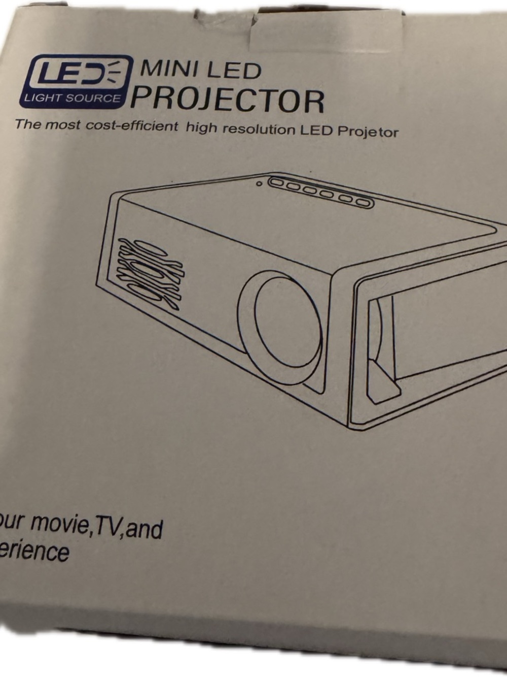 Mini LED Projector - - Picture 2 of 3